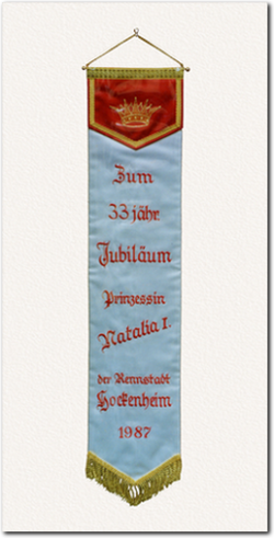 Fahnenschleife zum 33. Jubiläum