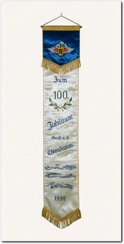 Fahnenschleife zum 100. Jubiläum