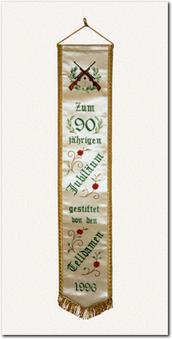 Fahnenschleife zum 90. Jubiläum