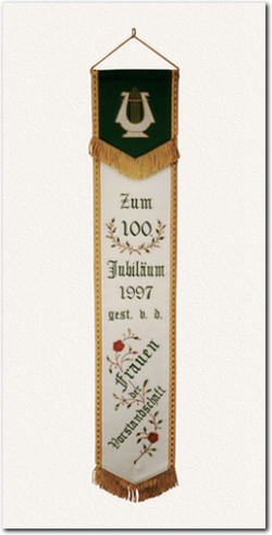 Fahnenschleife zum 100. Jubiläum