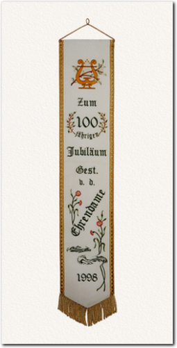 Fahnenschleife zum 100. Jubiläum