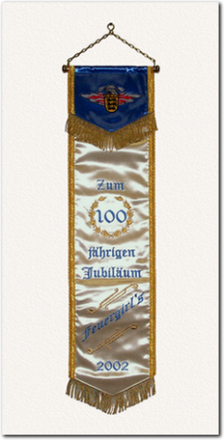 Fahnenschleife zum 100. Jubiläum